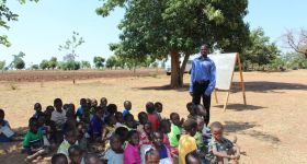 Galerie de photos: Waweh Education: IMG_0673